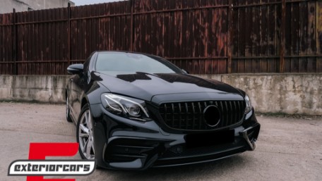 Prednji splitteri (piano crna) / Mercedes E-klasa W213 S213 C238 A238 Sport Line E53 (2016-2020), GCP-SW-MB-088