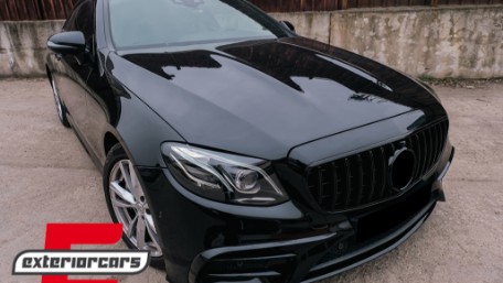 Prednji splitteri (piano crna) / Mercedes E-klasa W213 S213 C238 A238 Sport Line E53 (2016-2020), GCP-SW-MB-088