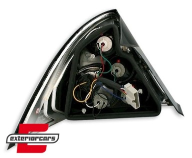 Stražnja svjetla (chrome) / Ford Mondeo 3 limuzina hatchback (2000-2007), LTFO21