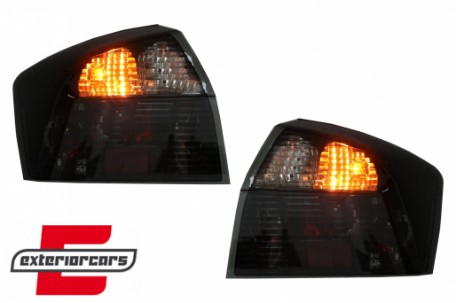 Stražnja svjetla (crna) / Audi A4 B6 limuzina (2001-2004), LTAU14