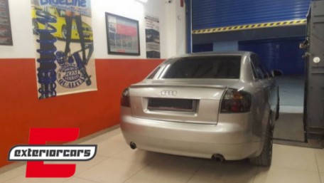 Stražnja svjetla (crna) / Audi A4 B6 limuzina (2001-2004), LTAU14