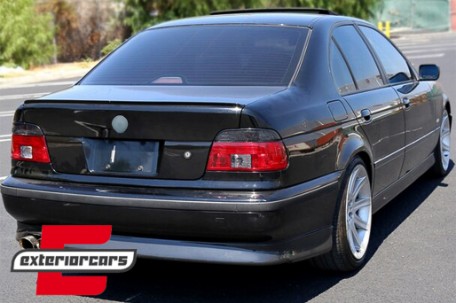 Stražnja svjetla (crvena/smoke) / BMW serije 5 E39 limuzina (1995-08.2000), LTBM35