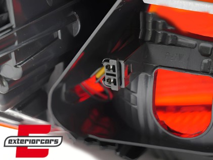 Stražnje svjetlo LED (desna strana) / BMW serije 3 F30 limuzina (10.2011-07.2015), 11-12275-06-2