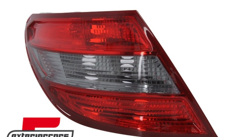 Stražnje svjetlo (lijeva strana) / Mercedes C-klasa W204 limuzina (2007-2010), 11-11748-11-9