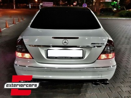 Zadnji branik E63 AMG dizajn / Mercedes E klasa W211 (2002-2009), ZTME05