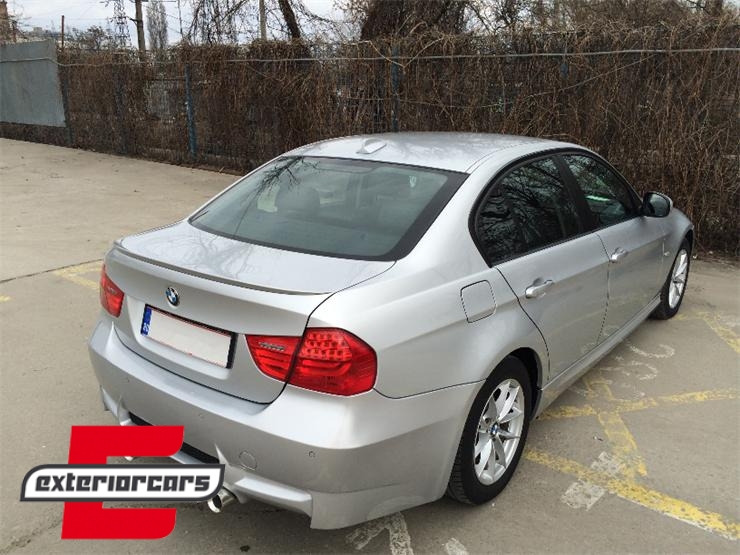 Zadnji branik M3 dizajn / BMW serije 3 E90 (2004-2011), 5111318-2JOM