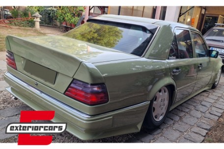Zadnji branik / Mercedes E klasa W124 C124 (1985-1993) Limuzina Coupe, RBMBW124