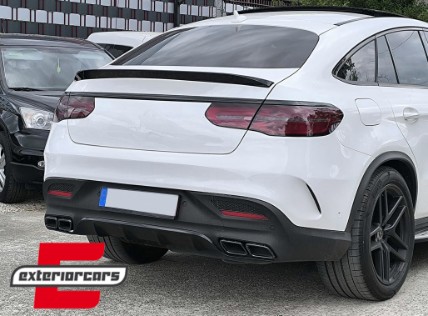 Zadnji branik & nastavci auspuha C63 AMG dizajn (crna) / Mercedes C-klasa W205 limuzina (2014-2020), CORBMBW205AMGTYC63B