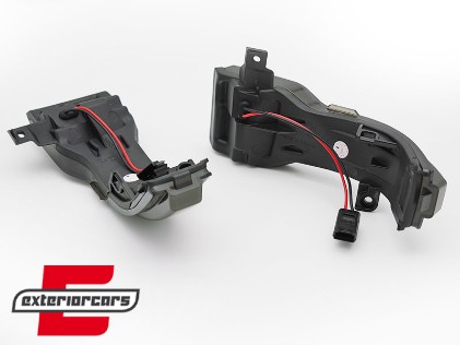Žmigavci u retrovizoru LED SEQ (smoke) / Subaru Impreza Crosstrek (2016-2022) Forester Ascent Legacy Outback (2018-), KBSU04